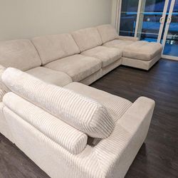 New 5 Piece Modular Sectional Couch! Includes Free Delivery 🚚! 