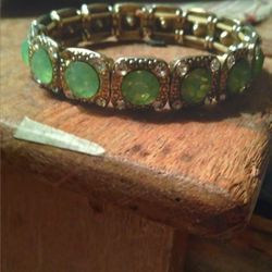 Vintage Chartruese Stone d Fitted Bracelet accented W Mini Rhinestones