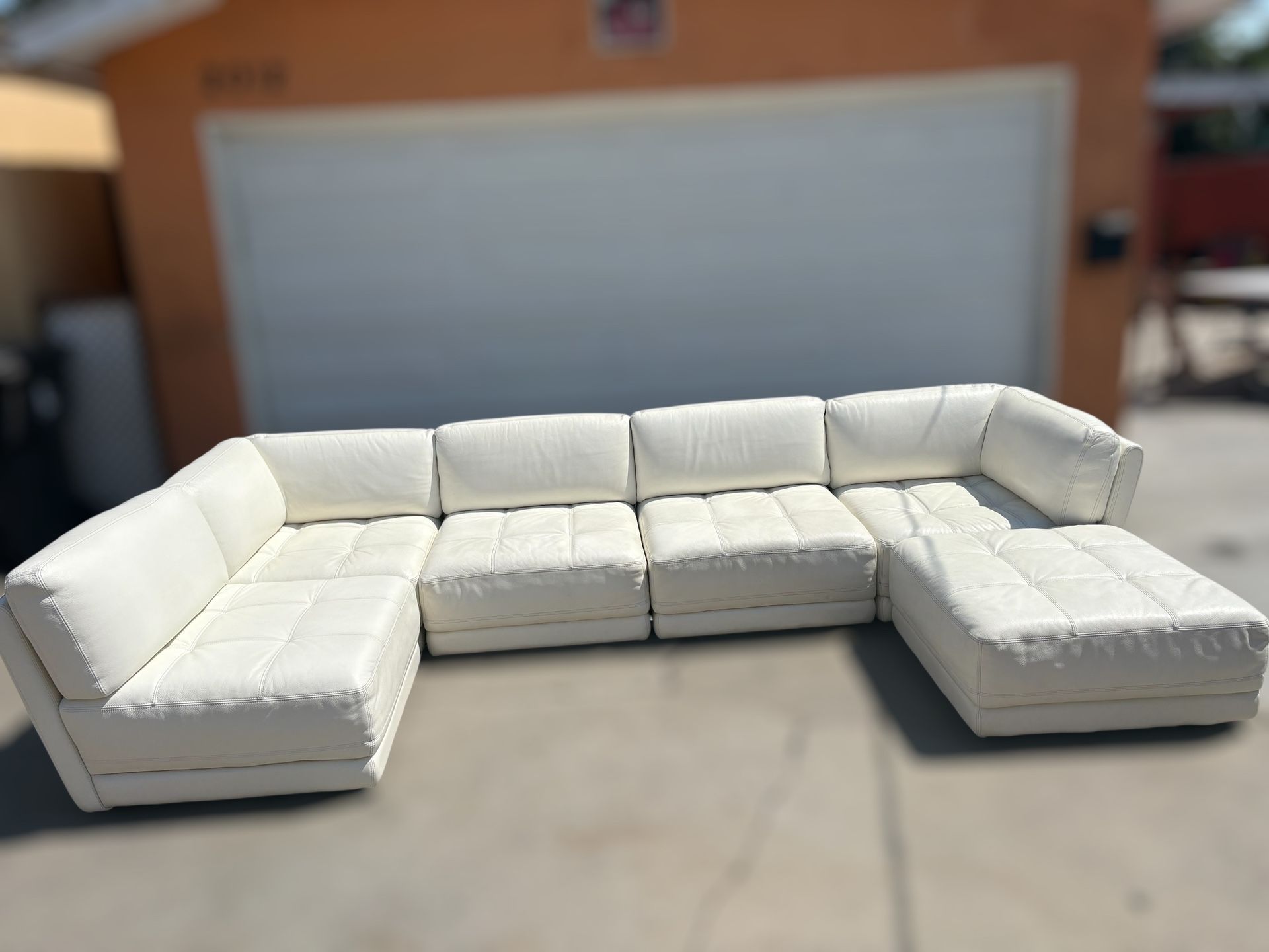 Italian White Leather 6-Piece Sectional Modular Couch - Delivery Available 🚚