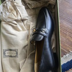 Gucci loafers black and gold. Brand new never worn