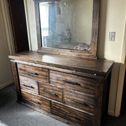7 Dresser drawer with mirror