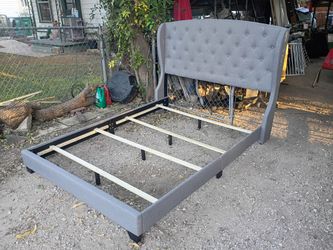 Two queen 👸 beds frames.  $170 each. Both are in like new condition.