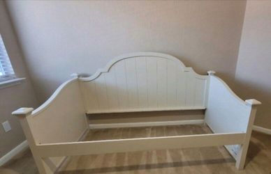 White Wood Daybed Frame