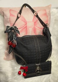Vintage Black Coach Signature C Soho Hobo & Matching Wallet