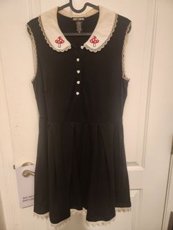 size MEDIUM collared mushroom stretchy black dress