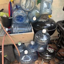 5 Gallon Water Tanks