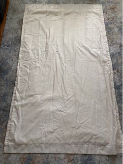2 curtain panels