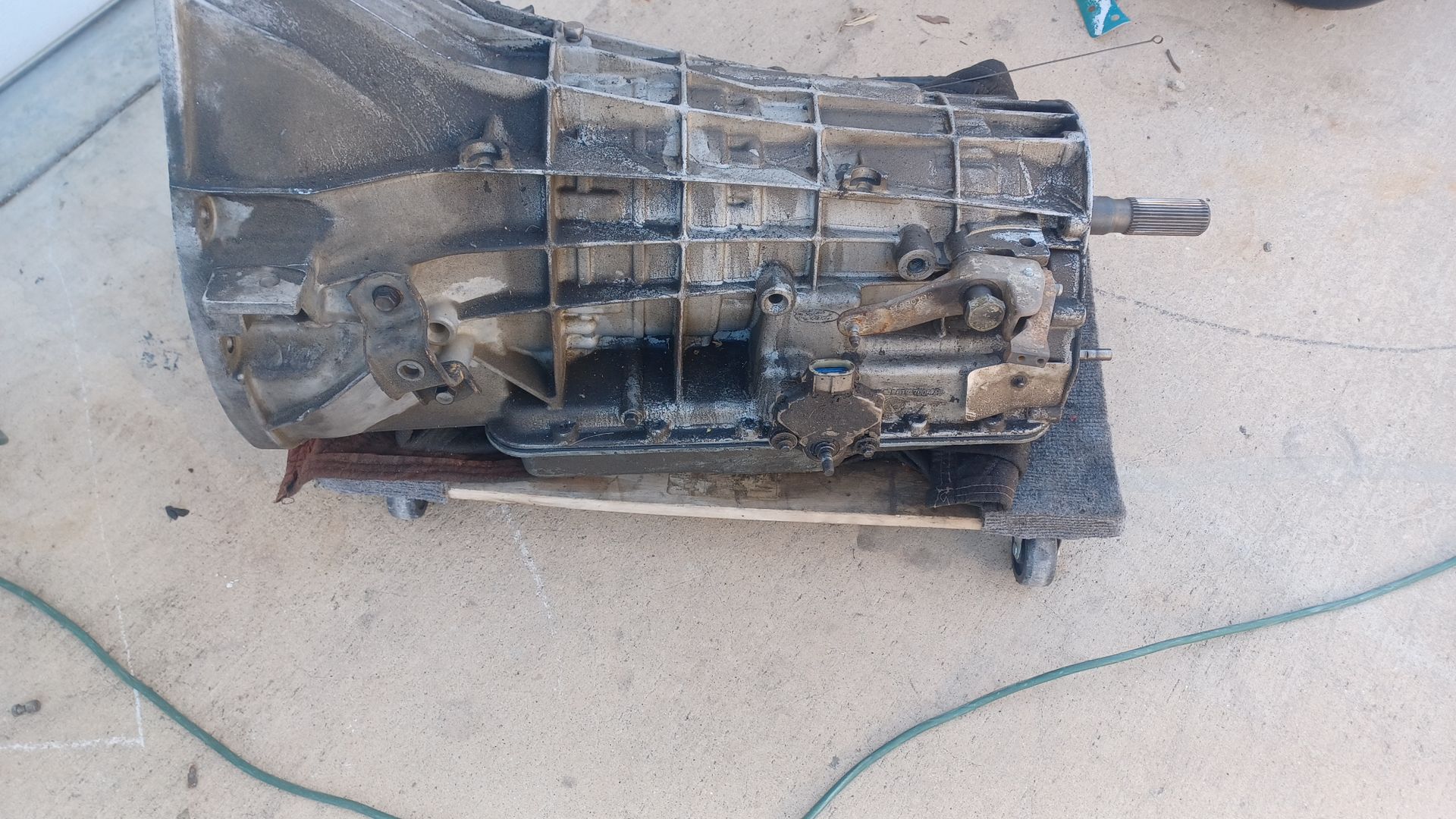 Ford E4OD 4X4 transmission