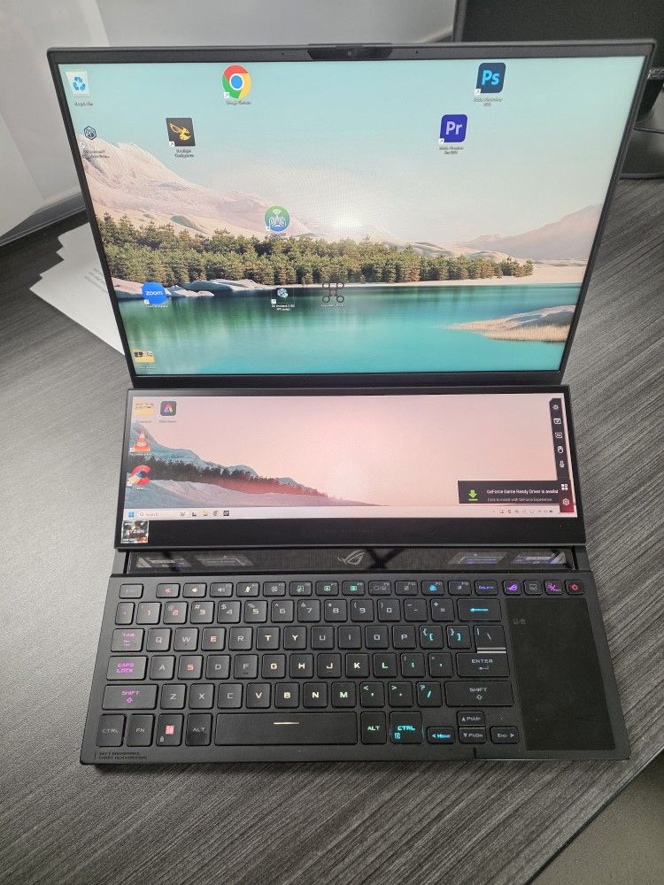 ASUS ROG Zephyrus Duo 17 With DDR5 RAM And Ryzen 7 6800