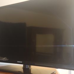 SAMSUNG 32" LED TV