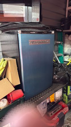 Frigidaire mini fridge