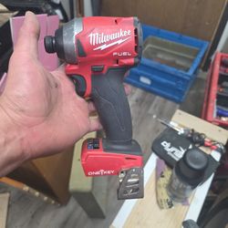 Milwaukee M18 Fuel Impact Driver 