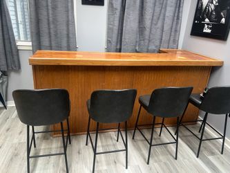 Large Bar