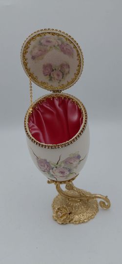 Exquisite Vintage Faberge Style Egg Trinket Box With Pink Satin Lined Interior