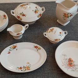 Various serving Pieces. $10 each