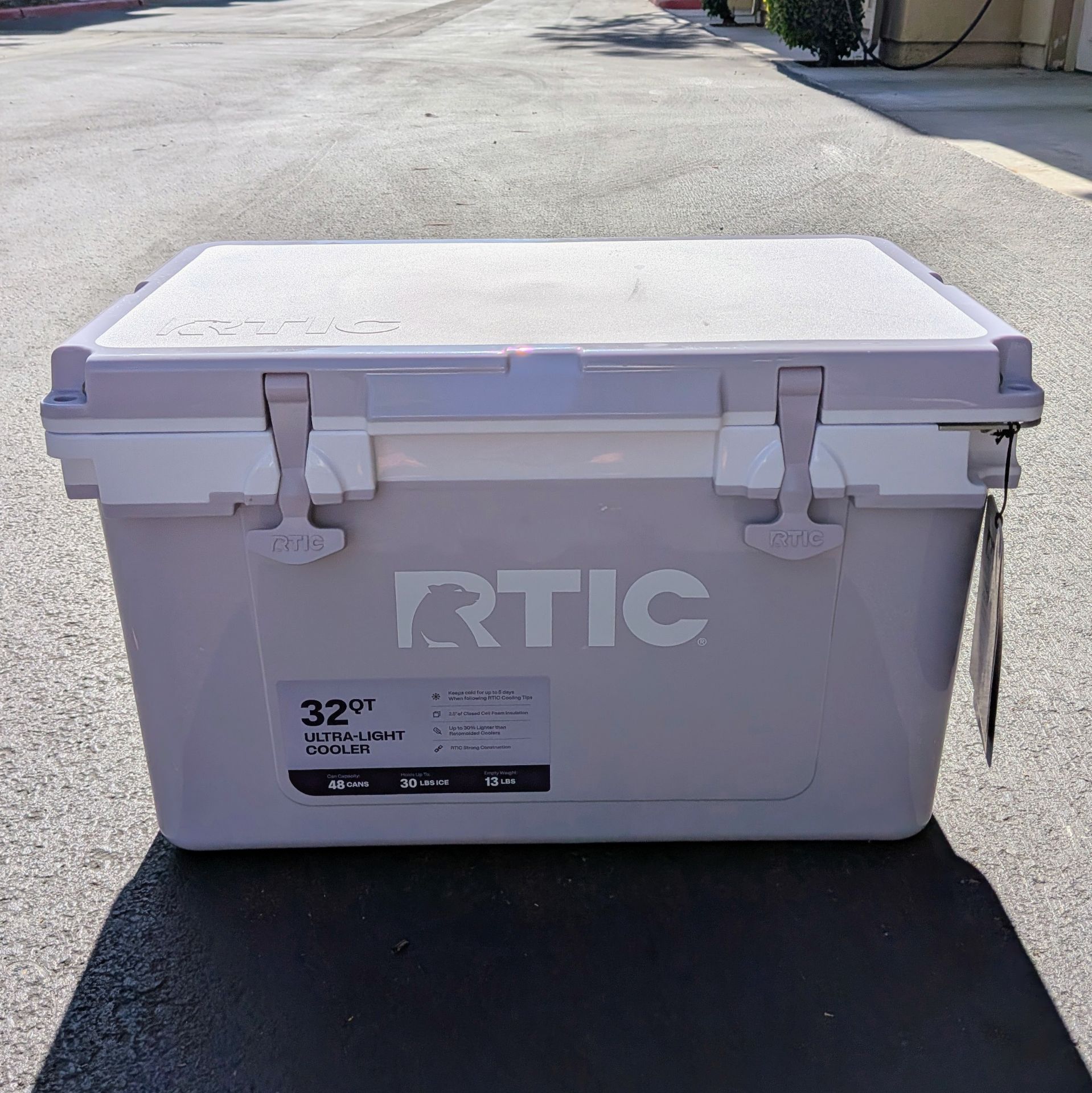 New RTIC Outdoors 32 QT Ultra-Light Hard Sided Cooler Lilac Purple