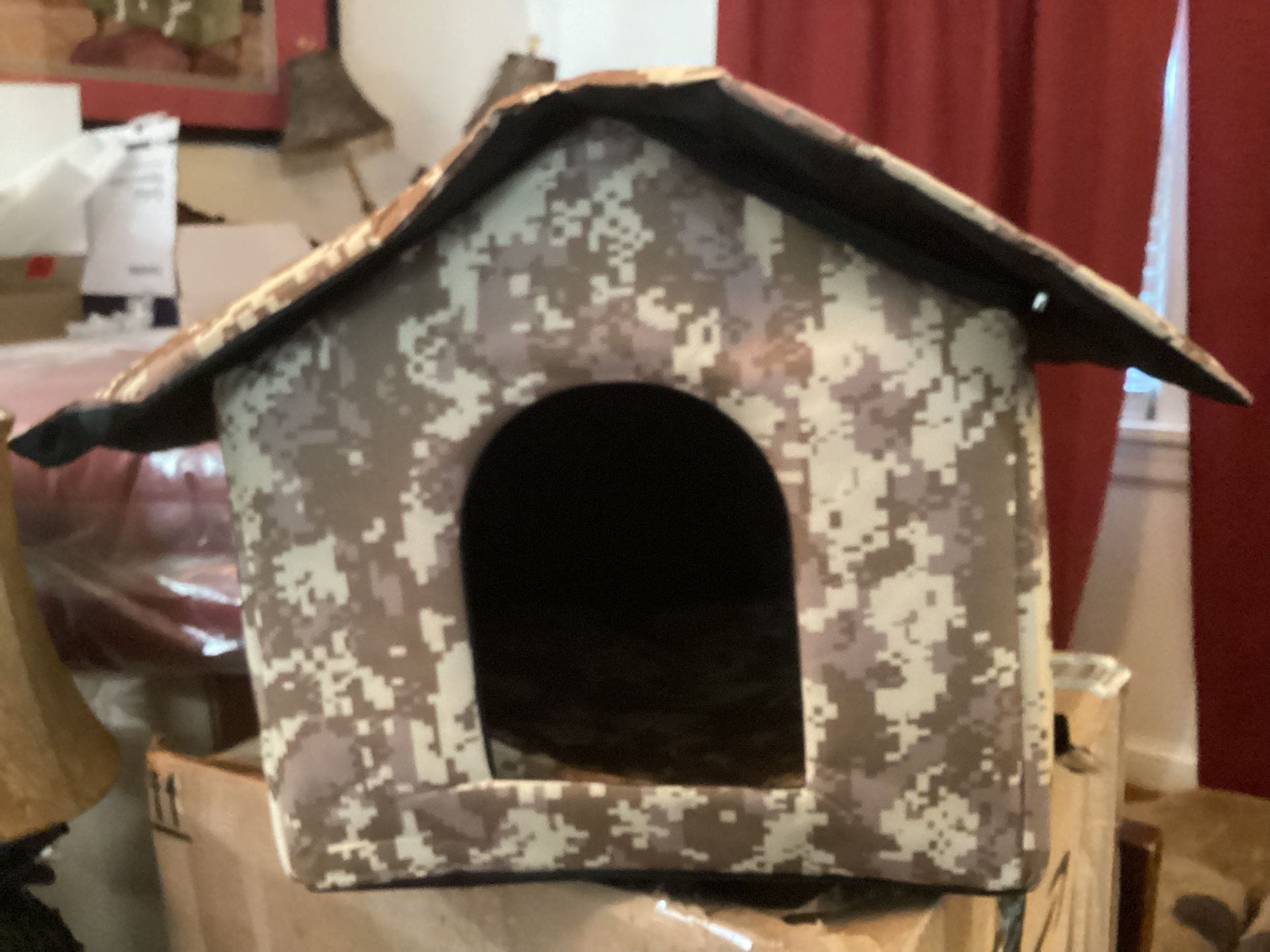 Cat Houses for Outdoor Stray Cats Shelter Weatherproof Outside House Indoor Foldable Pet Cave with Tent Stakes (BROWN). Camouflage Style