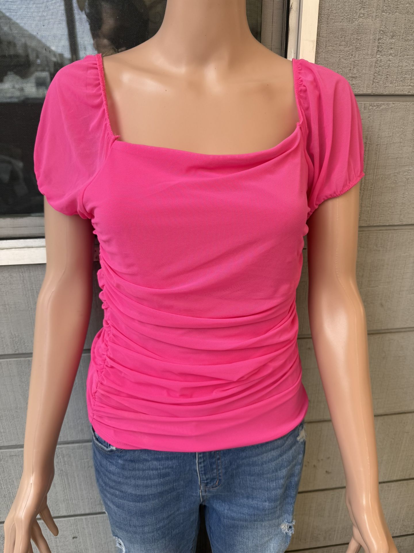 Women’s ruched, puff-sleeve top square neckline Size Large