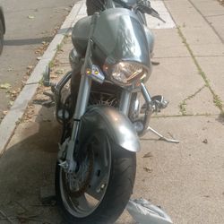 2006 Suzuki M109