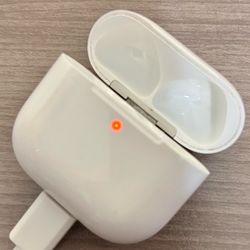Apple AirPods 4 (with Active Noise Cancellation) - Excellent Condition - Under Warranty!