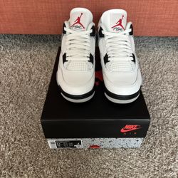 Air Jordan 4 Retro ‘White Cement’ Size 8.5M
