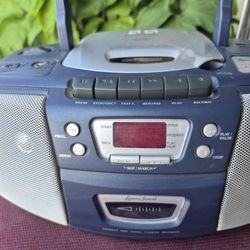 CD Player & Radio