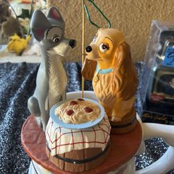 Hallmark Ornament Spaghetti Supper, Lady and the Tramp Walt Disney 2003 No Box