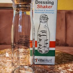 New VillaWare Salad Dressing Mixer Bottle