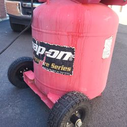 Air Compressor  SNAP -ON 