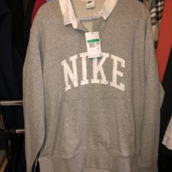 Nike White Collar Sweatshirt 