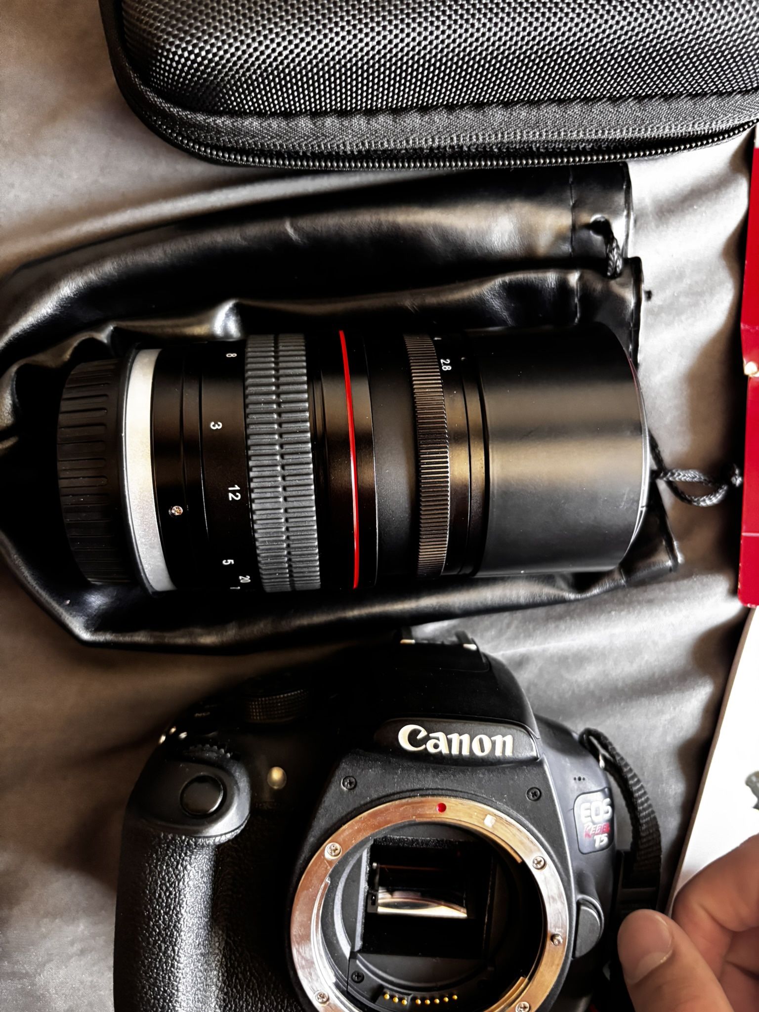 Slightly Used T5 Rebel Works like new