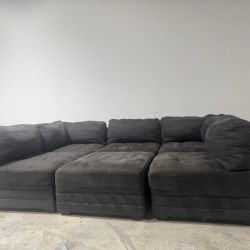 Costco 6 Piece Modular Sofa Set - Delivery Available!