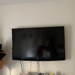 38 Inch Westinghouse Tv