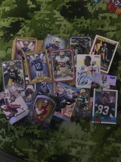 Hundreds Of Trading Cards For $20 Dollars!