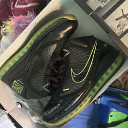 Nike LeBron 7 Dunkman