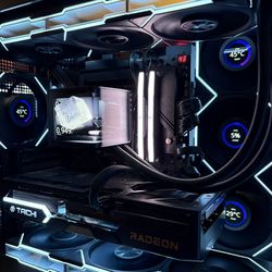 Custom gaming PC