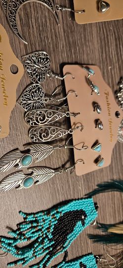 Earrings 6 Pair