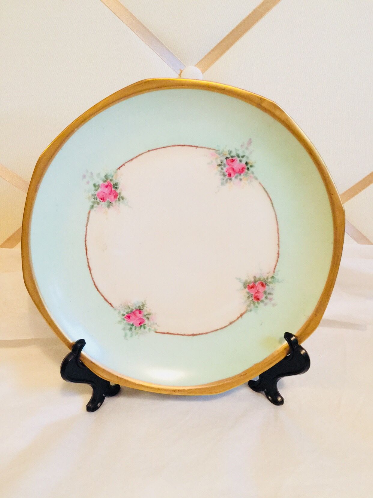RARE! Beautiful Vintage "MZ Altrohlau CMR Czechoslovakia" China Plate.
