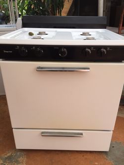 Gas stove