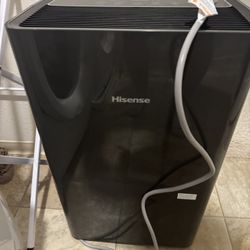 Large 50 Pt Hisense dehumidifer