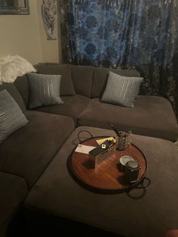 Beautiful newer sectional Grey