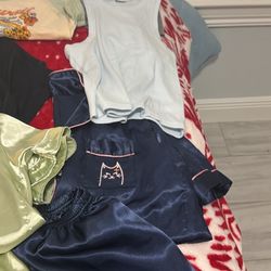 Girls 10-12/Large clothes $20