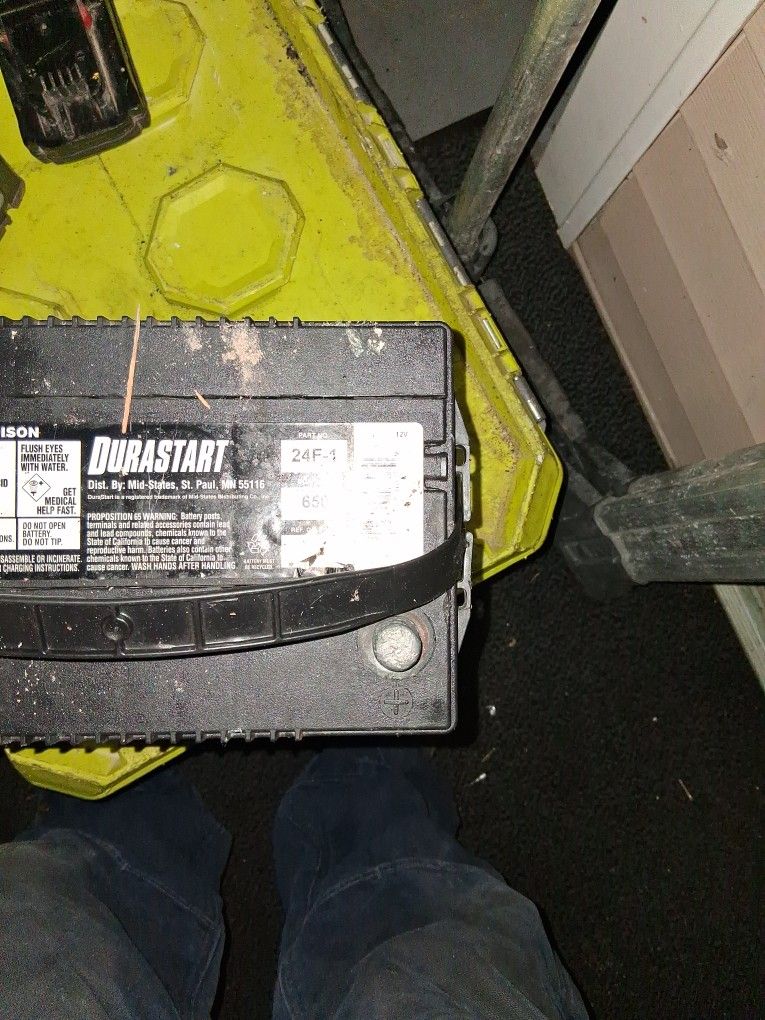 Good 12v Car Truck SUV Or Van Battery