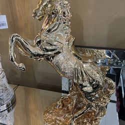 Golden Horse 