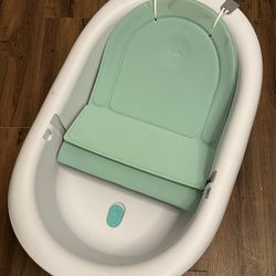 Frida Baby Bath Tub