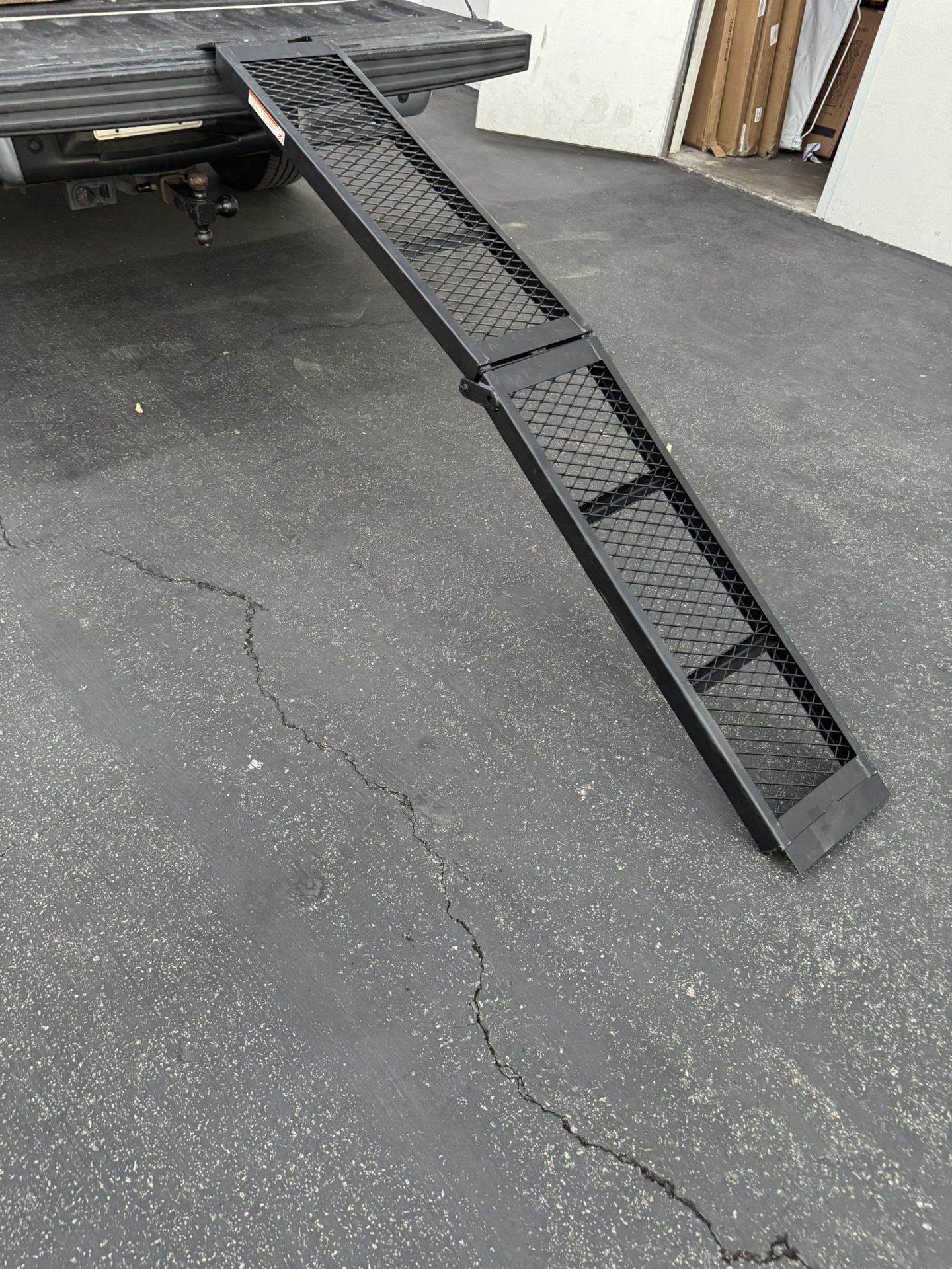 New / Kobalt All Aluminum Single Folding Loading ramp For E-bike Motorcycles Or Other Turns