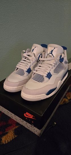 Jordan 4 Retro Military Blue
