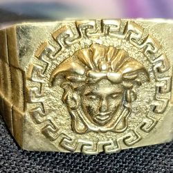 18k Gold Medusa Ring / Anillo Medusa Oro de 18k