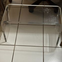 Vintage Lucite table 14”/24” Light crazing 3/4 “ thick , no seams