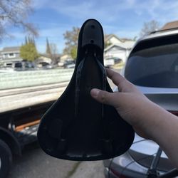 Black felt mafia seat